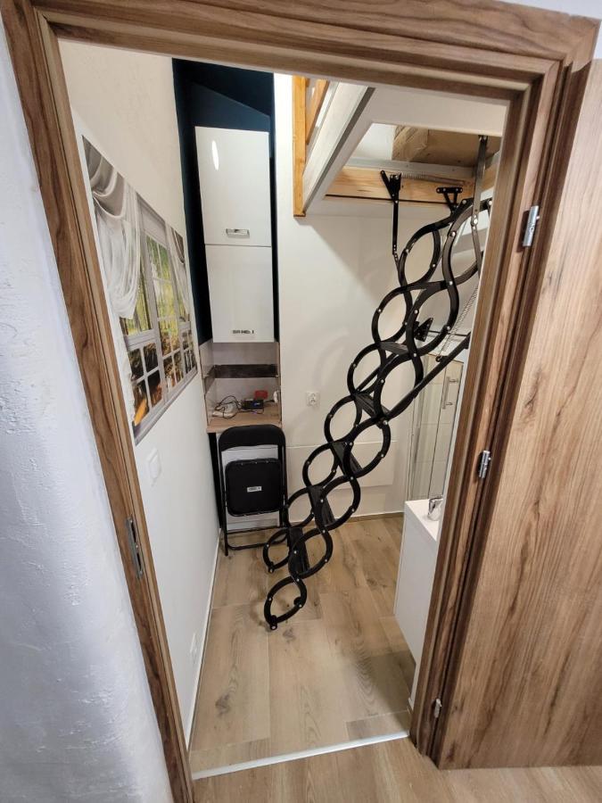 Micro Apartments 2,5 Qm - Najmniejsze Apartamenty Swiata 2,5 Mkw Cracovia Exterior foto