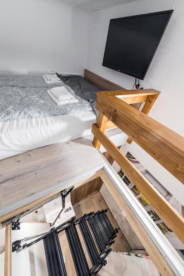 Micro Apartments 2,5 Qm - Najmniejsze Apartamenty Swiata 2,5 Mkw Cracovia Exterior foto