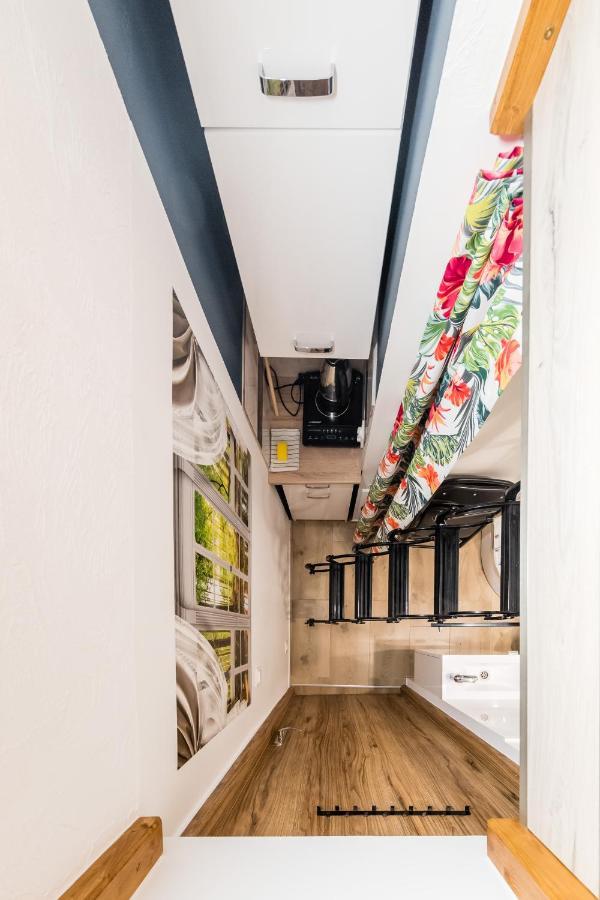 Micro Apartments 2,5 Qm - Najmniejsze Apartamenty Swiata 2,5 Mkw Cracovia Exterior foto