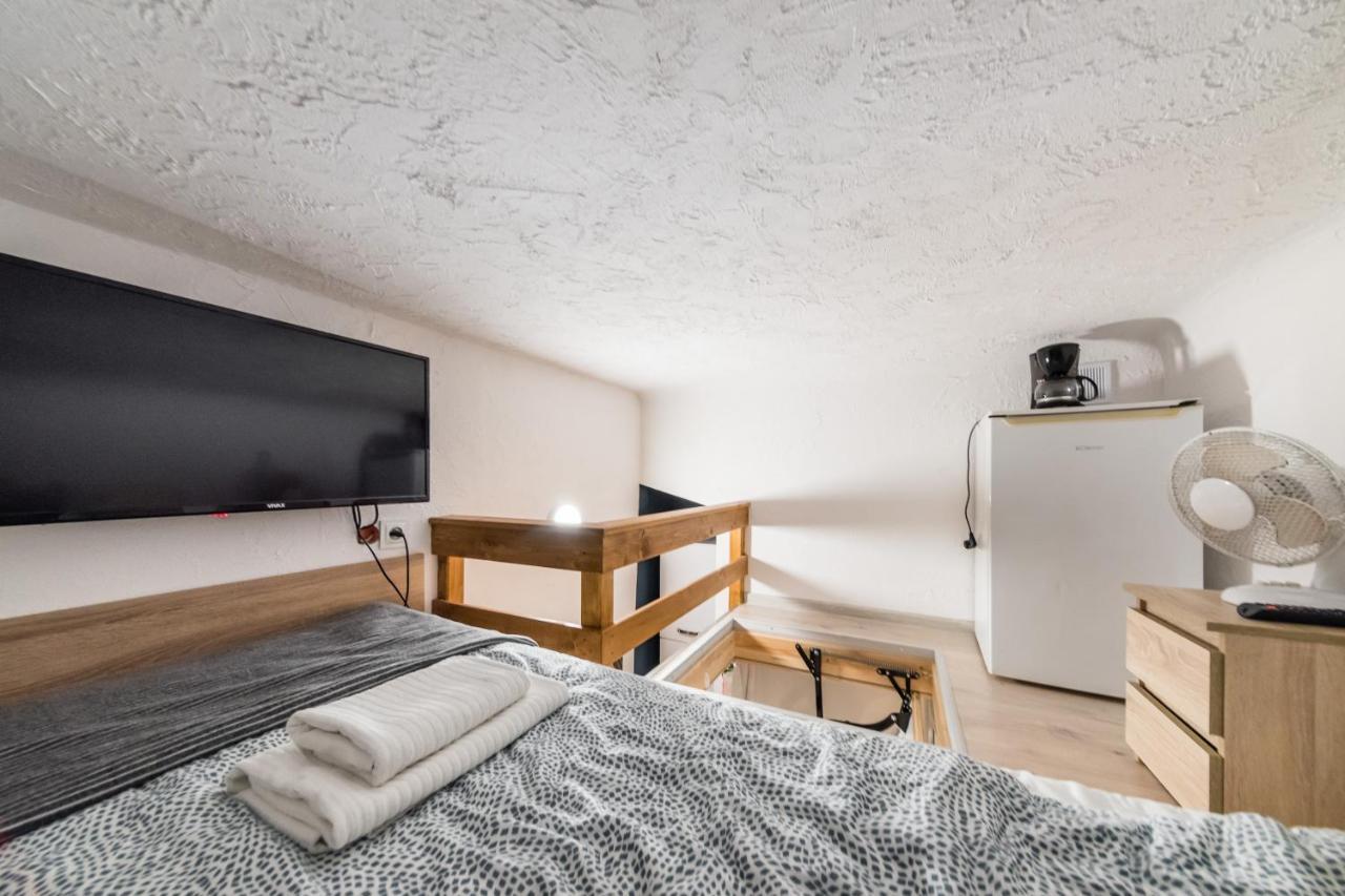 Micro Apartments 2,5 Qm - Najmniejsze Apartamenty Swiata 2,5 Mkw Cracovia Exterior foto
