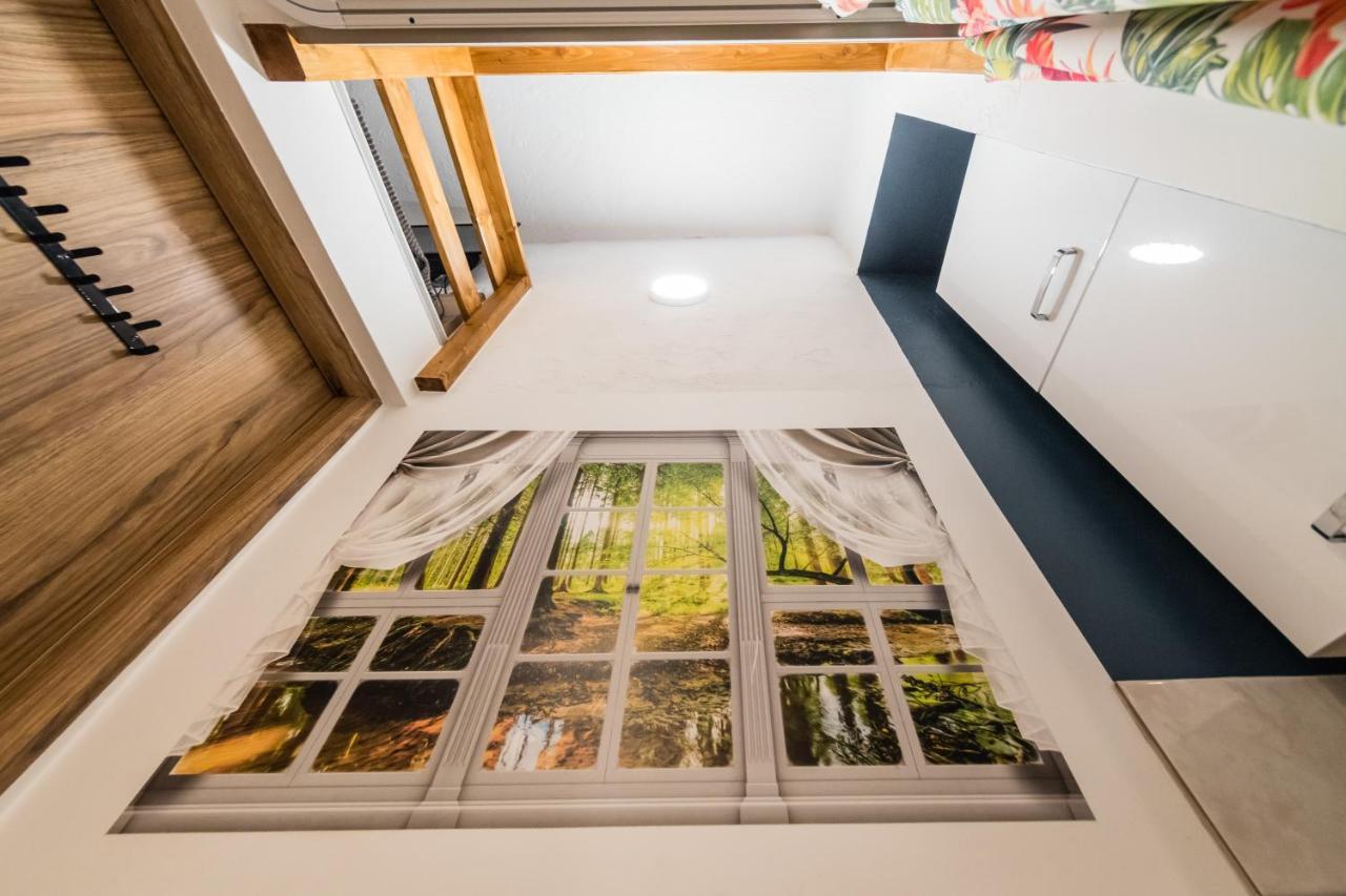 Micro Apartments 2,5 Qm - Najmniejsze Apartamenty Swiata 2,5 Mkw Cracovia Exterior foto