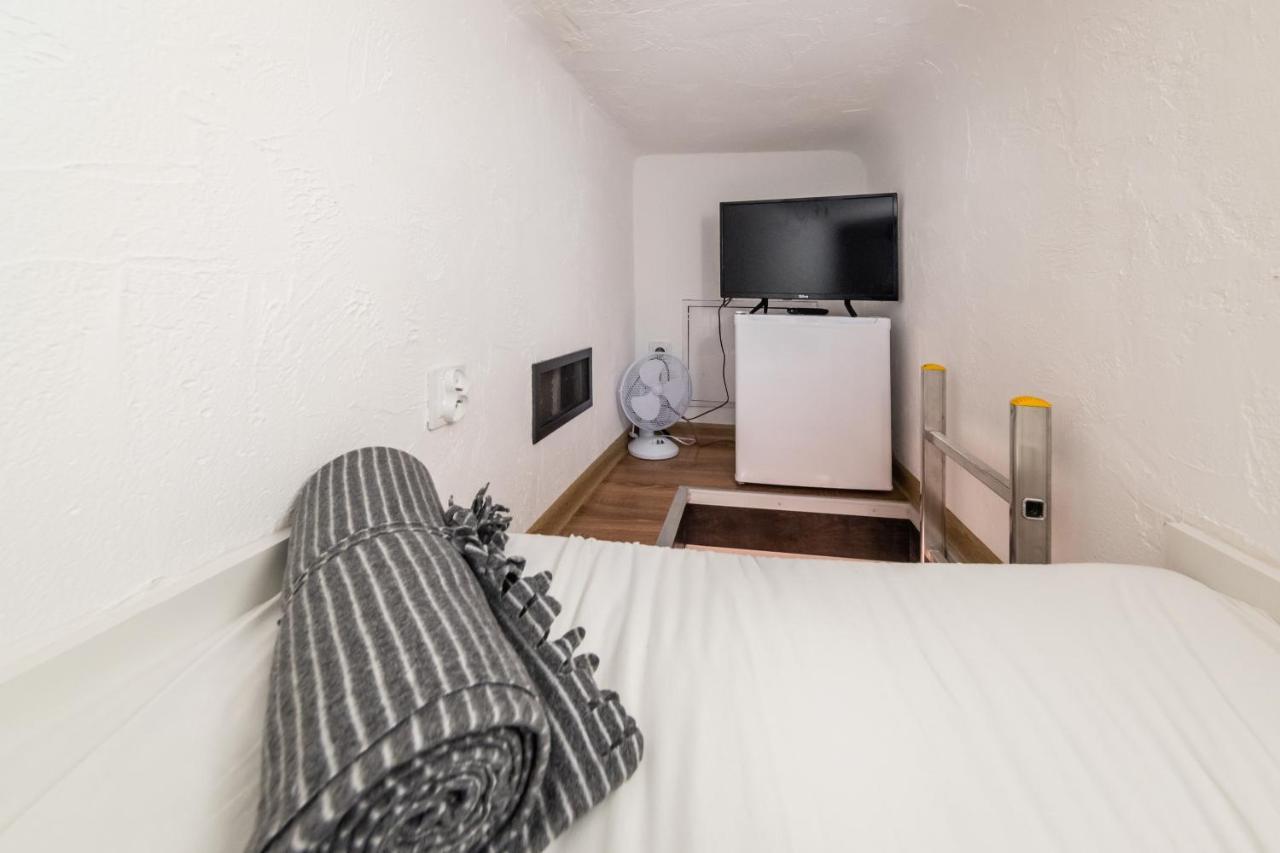 Micro Apartments 2,5 Qm - Najmniejsze Apartamenty Swiata 2,5 Mkw Cracovia Exterior foto