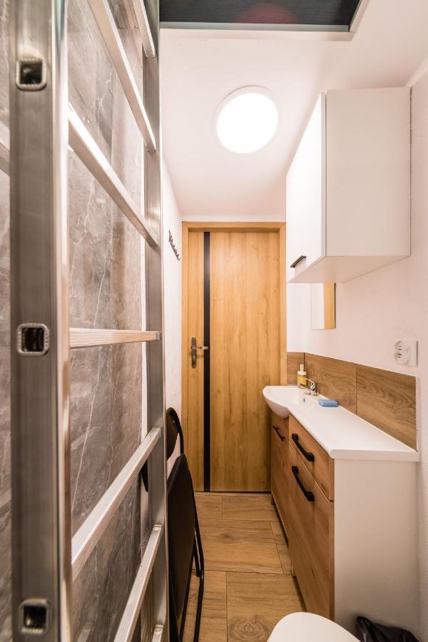 Micro Apartments 2,5 Qm - Najmniejsze Apartamenty Swiata 2,5 Mkw Cracovia Exterior foto