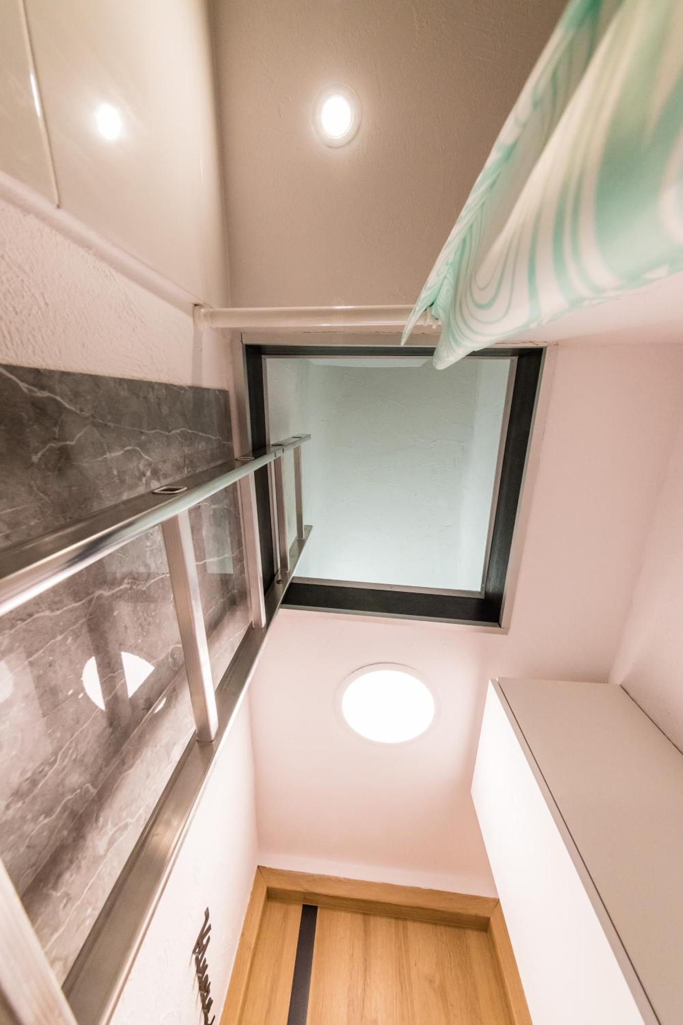 Micro Apartments 2,5 Qm - Najmniejsze Apartamenty Swiata 2,5 Mkw Cracovia Exterior foto